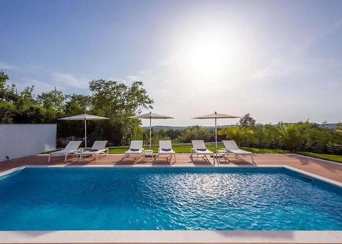 Eleven * Rovinjsko Selo