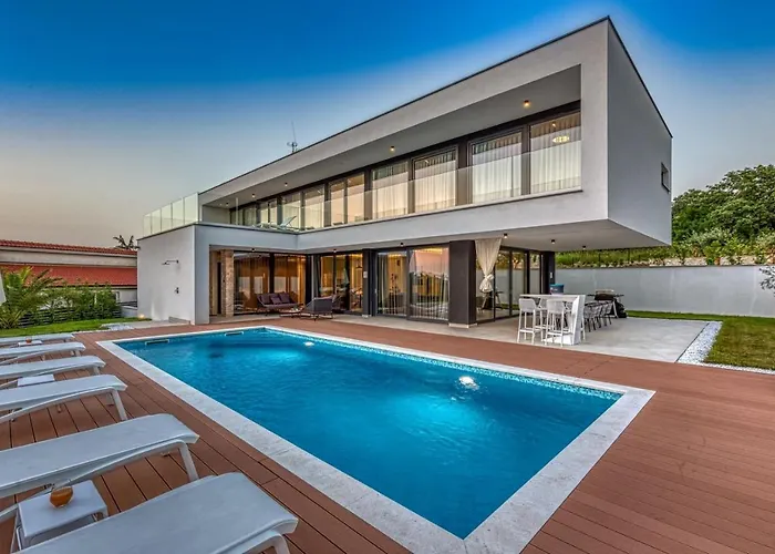 Eleven * Rovinjsko Selo